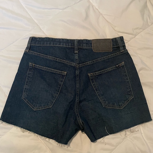 Lucky Brand Shorts size 6/28. - Picture 2 of 4